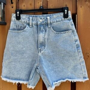 SHEIN. Blue Denim Cut off Jean Shorts. Size 2. Front & Back Pockets.